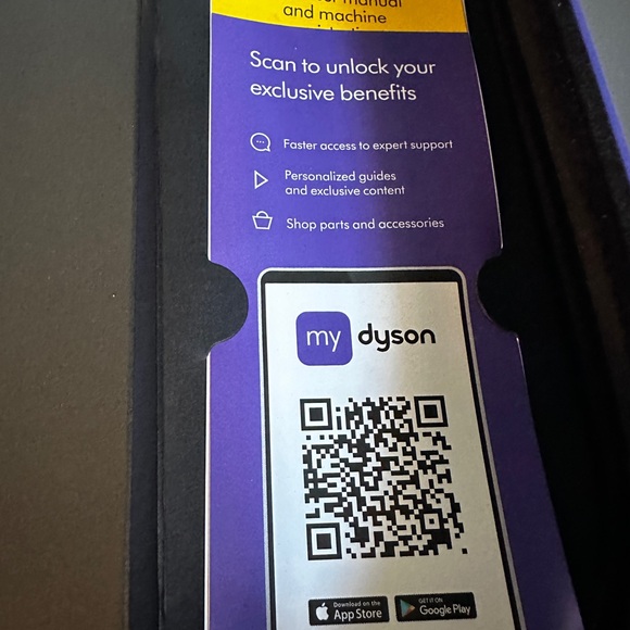 Dyson Supersonic hair dryer - purple and rose gold color - Picture 3 of 5